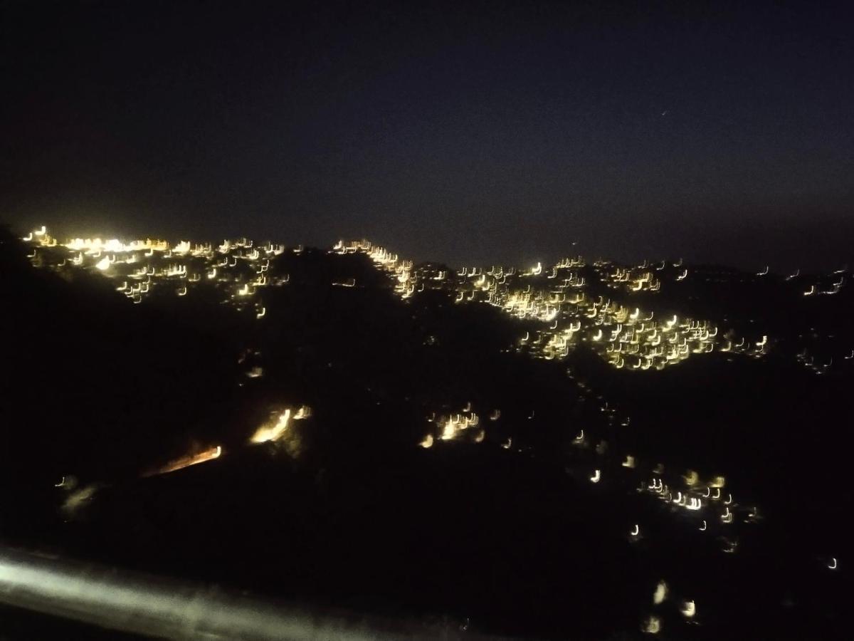 Dhanlaxmi Apartments Shimla Bagian luar foto