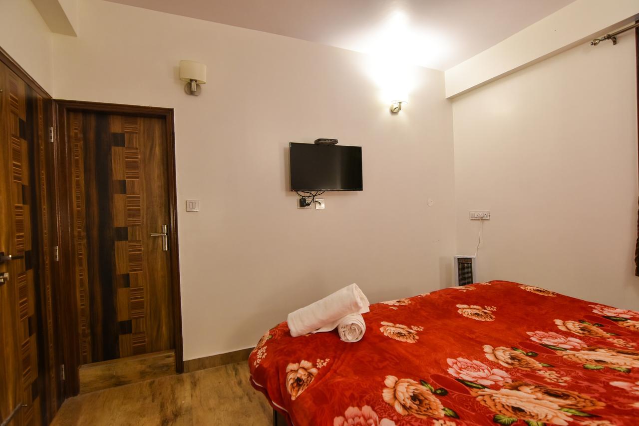 Dhanlaxmi Apartments Shimla Bagian luar foto